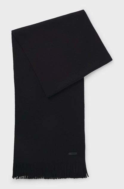 Raschel-knit scarf in virgin wool