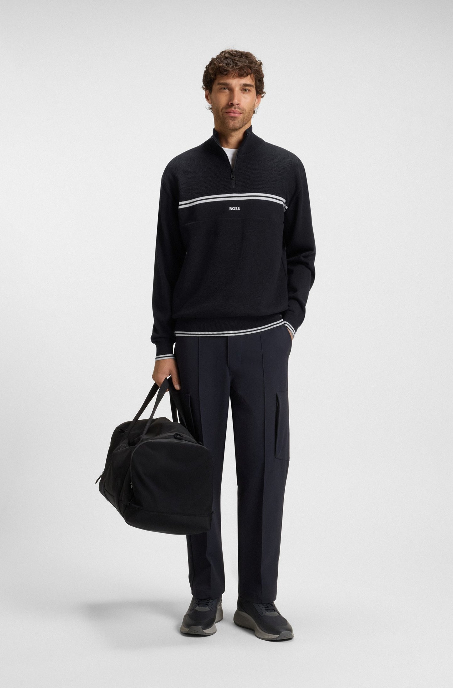 K ZONE SWEATER- BLCK