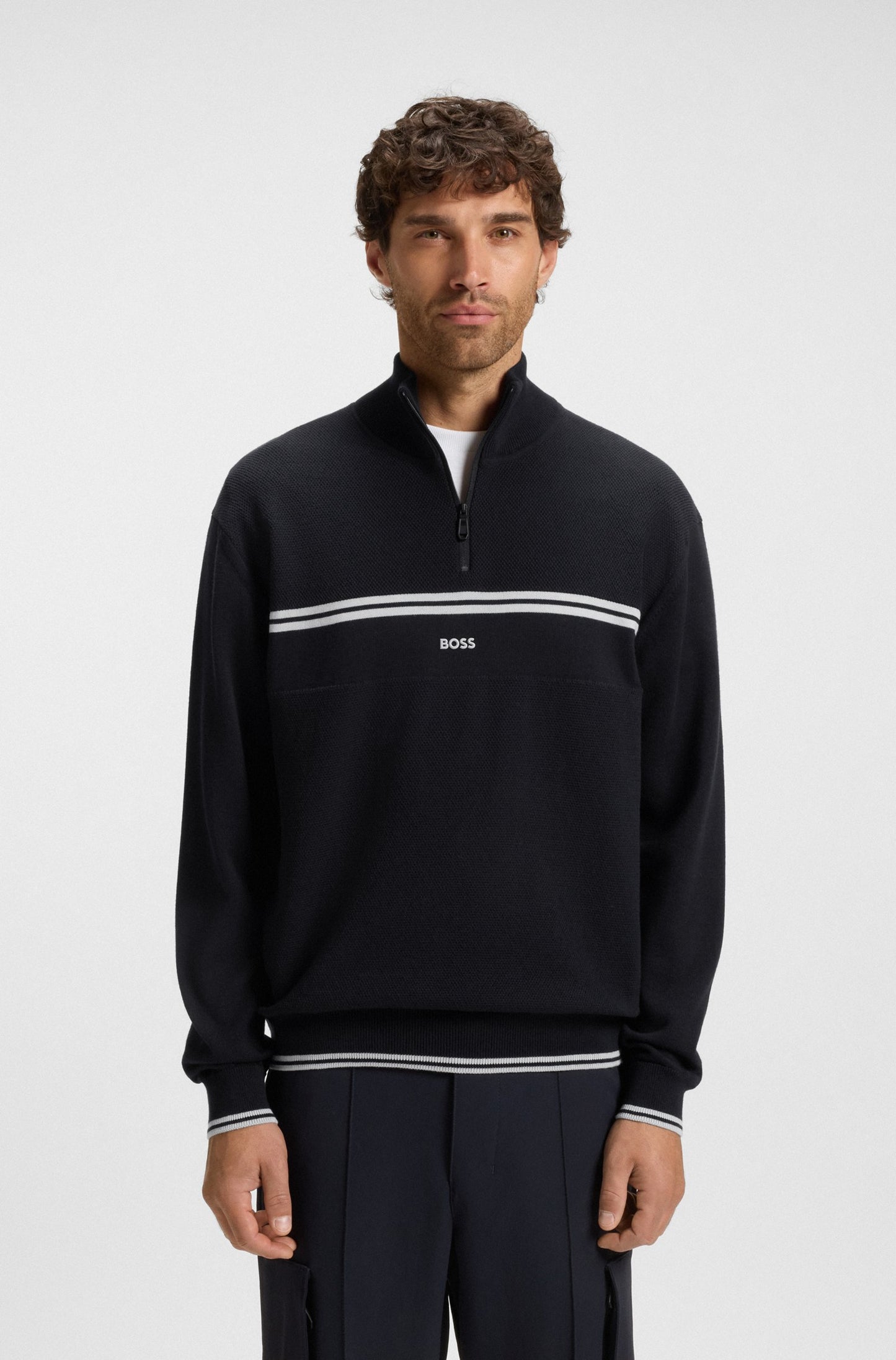 K ZONE SWEATER- BLCK